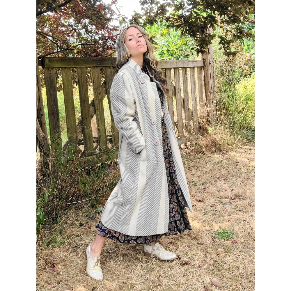 The Cat Lady Vintage Wool Double Breasted Trench Coat With Puff Sleaves Sz 7/8